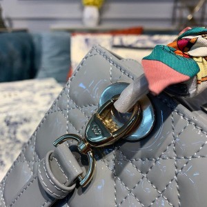 Christian Dior Lady Dior Bag 20cm Gold Hardware Patent Leather Spring/Summer 2020 Collection - Image 7