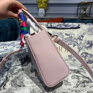 Christian Dior Lady Dior Bag 20cm Gold Hardware Patent Leather Spring/Summer 2020 Collection - Image 7