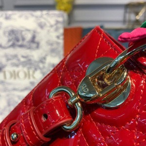 Christian Dior Lady Dior Bag 20cm Gold Hardware Patent Leather Spring/Summer 2020 Collection - Image 7