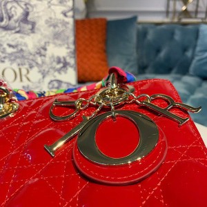 Christian Dior Lady Dior Bag 20cm Gold Hardware Patent Leather Spring/Summer 2020 Collection - Image 8