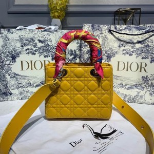 Christian Dior Lady Dior Bag 20cm Silver Hardware Lambskin Leather Spring/Summer 2020 Collection - Image 4