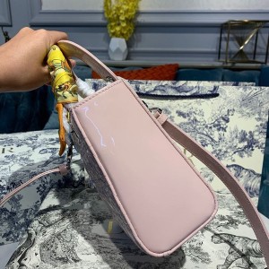 Christian Dior Lady Dior Bag 20cm Silver Hardware Patent Leather Spring/Summer 2020 Collection - Image 4