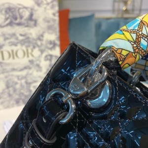 Christian Dior Lady Dior Bag 20cm Silver Hardware Patent Leather Spring/Summer 2020 Collection - Image 7