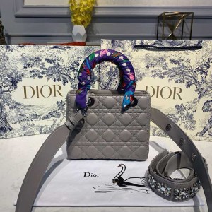 Christian Dior Lady Dior Bag 20cm Silver Hardware with Embellished Bag Strap Lambskin Leather Spring/Summer 2020 Collection - Image 3