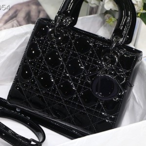 Christian Dior Lady Dior Bag 20cm Ultramatte Shiny Hardware Patent Leather Fall/Winter 2021 Collection - Image 4