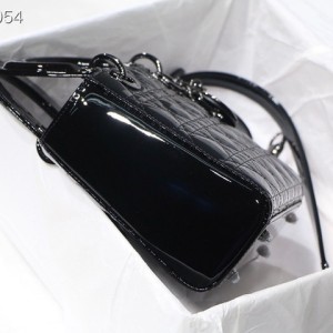 Christian Dior Lady Dior Bag 20cm Ultramatte Shiny Hardware Patent Leather Fall/Winter 2021 Collection - Image 5