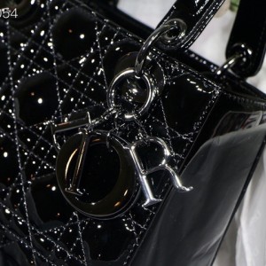Christian Dior Lady Dior Bag 20cm Ultramatte Shiny Hardware Patent Leather Fall/Winter 2021 Collection - Image 6