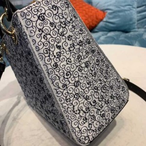 Christian Dior Lady Dior Bag 24cm Embroidered "La Roue La Fortune" Gold Hardware Lambskin Leather Spring/Summer 2020 Collection - Image 8