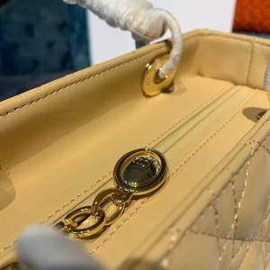 Christian Dior Lady Dior Bag 24cm Gold Hardware Lambskin Leather Spring/Summer 2020 Collection - Image 4