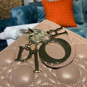 Christian Dior Lady Dior Bag 24cm Gold Hardware Lambskin Leather Spring/Summer 2020 Collection - Image 4