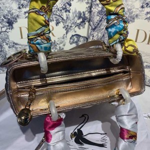 Christian Dior Lady Dior Bag 24cm Gold Hardware Lambskin Leather Spring/Summer 2020 Collection - Image 4