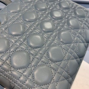 Christian Dior Lady Dior Bag 24cm Gold Hardware Lambskin Leather Spring/Summer 2020 Collection - Image 6