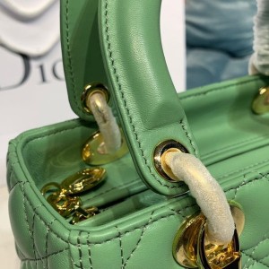 Christian Dior Lady Dior Bag 24cm Gold Hardware Lambskin Leather Spring/Summer 2020 Collection - Image 7