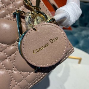 Christian Dior Lady Dior Bag 24cm Gold Hardware Lambskin Leather Spring/Summer 2020 Collection - Image 9