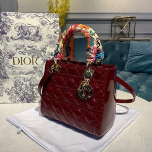 Christian Dior Lady Dior Bag 24cm Gold Hardware Patent Leather Spring/Summer 2020 Collection - Image 3
