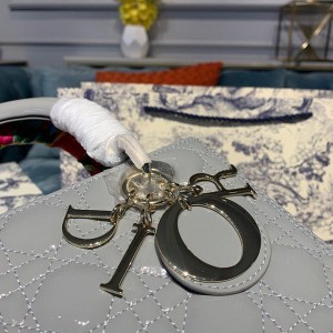 Christian Dior Lady Dior Bag 24cm Gold Hardware Patent Leather Spring/Summer 2020 Collection - Image 3