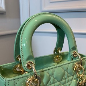 Christian Dior Lady Dior Bag 24cm Gold Hardware Patent Leather Spring/Summer 2020 Collection - Image 3