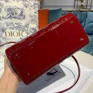 Christian Dior Lady Dior Bag 24cm Gold Hardware Patent Leather Spring/Summer 2020 Collection - Image 4