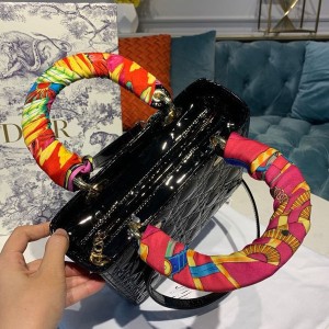 Christian Dior Lady Dior Bag 24cm Gold Hardware Patent Leather Spring/Summer 2020 Collection - Image 9
