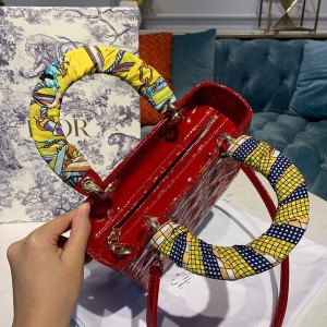 Christian Dior Lady Dior Bag 24cm Gold Hardware Patent Leather Spring/Summer 2020 Collection - Image 9