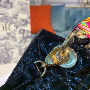Christian Dior Lady Dior Bag 24cm Gold Hardware Patent Leather Spring/Summer 2020 Collection - Image 10