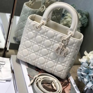 Christian Dior Lady Dior Bag 24cm Matte Hardware Lambskin Leather Fall/Winter 2020 Collection - Image 3
