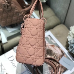 Christian Dior Lady Dior Bag 24cm Matte Hardware Lambskin Leather Fall/Winter 2020 Collection - Image 4