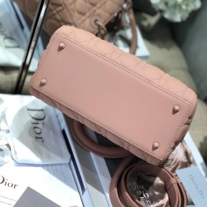 Christian Dior Lady Dior Bag 24cm Matte Hardware Lambskin Leather Fall/Winter 2020 Collection - Image 5
