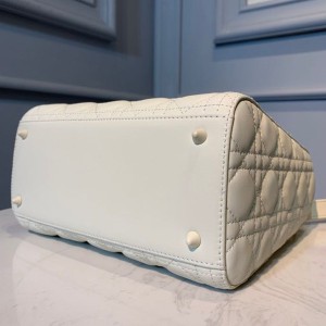 Christian Dior Lady Dior Bag 24cm Matte Hardware Lambskin Leather Spring/Summer 2020 Collection - Image 4