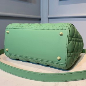 Christian Dior Lady Dior Bag 24cm Matte Hardware Lambskin Leather Spring/Summer 2020 Collection - Image 4