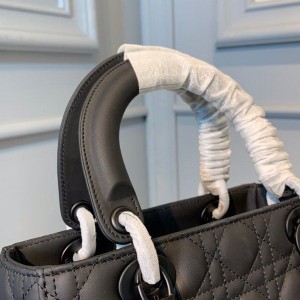 Christian Dior Lady Dior Bag 24cm Matte Hardware Lambskin Leather Spring/Summer 2020 Collection - Image 5