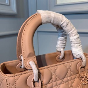 Christian Dior Lady Dior Bag 24cm Matte Hardware Lambskin Leather Spring/Summer 2020 Collection - Image 5