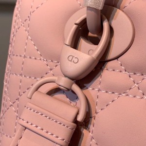 Christian Dior Lady Dior Bag 24cm Matte Hardware Lambskin Leather Spring/Summer 2020 Collection - Image 5