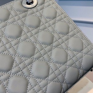 Christian Dior Lady Dior Bag 24cm Matte Hardware Lambskin Leather Spring/Summer 2020 Collection - Image 7