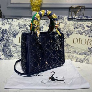 Christian Dior Lady Dior Bag 24cm Silver Hardware Bead Embroidered Satin/Lambskin Leather Spring/Summer 2020 Collection - Image 3