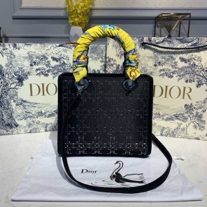 Christian Dior Lady Dior Bag 24cm Silver Hardware Bead Embroidered Satin/Lambskin Leather Spring/Summer 2020 Collection - Image 5