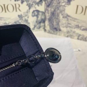 Christian Dior Lady Dior Bag 24cm Silver Hardware Bead Embroidered Satin/Lambskin Leather Spring/Summer 2020 Collection - Image 7