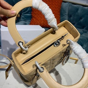 Christian Dior Lady Dior Bag 24cm Silver Hardware Lambskin Leather Spring/Summer 2020 Collection - Image 8