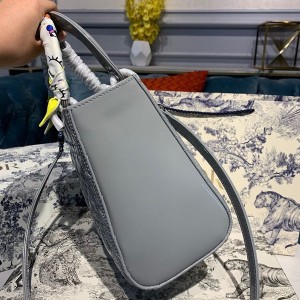 Christian Dior Lady Dior Bag 24cm Silver Hardware Patent Leather Spring/Summer 2020 Collection - Image 3