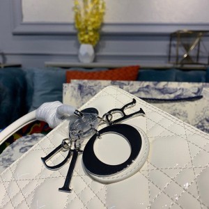 Christian Dior Lady Dior Bag 24cm Silver Hardware Patent Leather Spring/Summer 2020 Collection - Image 6