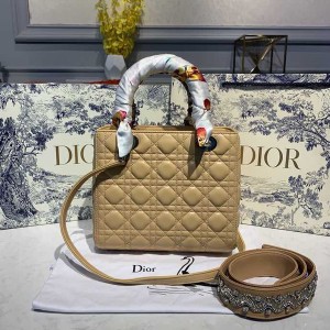 Christian Dior Lady Dior Bag 24cm Silver Hardware with Embellished Bag Strap Lambskin Leather Spring/Summer 2020 Collection - Image 3