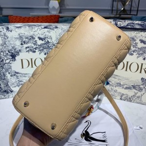 Christian Dior Lady Dior Bag 24cm Silver Hardware with Embellished Bag Strap Lambskin Leather Spring/Summer 2020 Collection - Image 6