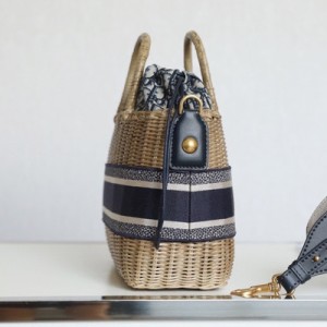 Christian Dior Lady Dior Bag 28cm M0565 Blue Dior Oblique Jacquard Embroidery Canvas Fall/Winter 2022 Collection - Image 5