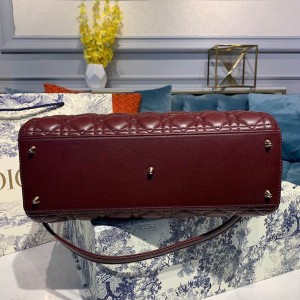 Christian Dior Lady Dior Bag 32cm Gold Hardware Lambskin Leather Spring/Summer 2020 Collection - Image 4