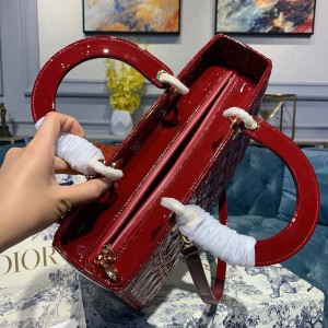 Christian Dior Lady Dior Bag 32cm Gold Hardware Patent Leather Spring/Summer 2020 Collection - Image 7