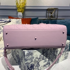 Christian Dior Lady Dior Bag 32cm Matte Hardware Lambskin Leather Spring/Summer 2020 Collection - Image 4