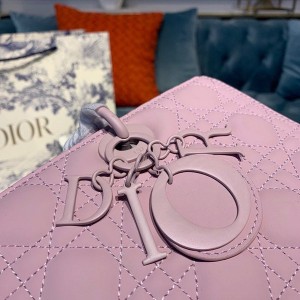 Christian Dior Lady Dior Bag 32cm Matte Hardware Lambskin Leather Spring/Summer 2020 Collection - Image 5