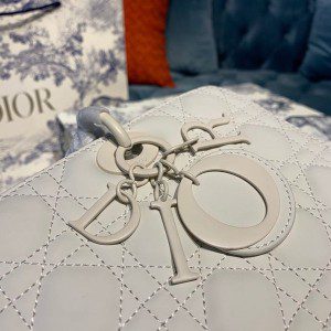 Christian Dior Lady Dior Bag 32cm Matte Hardware Lambskin Leather Spring/Summer 2020 Collection - Image 5