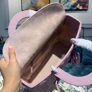 Christian Dior Lady Dior Bag 32cm Matte Hardware Lambskin Leather Spring/Summer 2020 Collection - Image 8