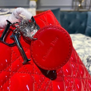 Christian Dior Lady Dior Bag 32cm Silver Hardware Patent Leather Spring/Summer 2020 Collection - Image 7